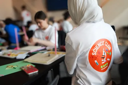 Science Club experimenterar i Innovation studio.