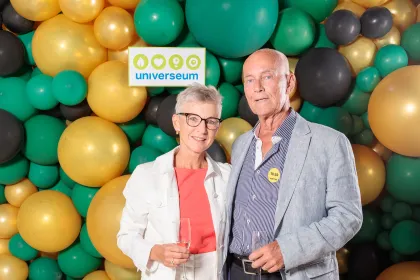 Nyöppning 13 juni: Gröna mattans fotovägg